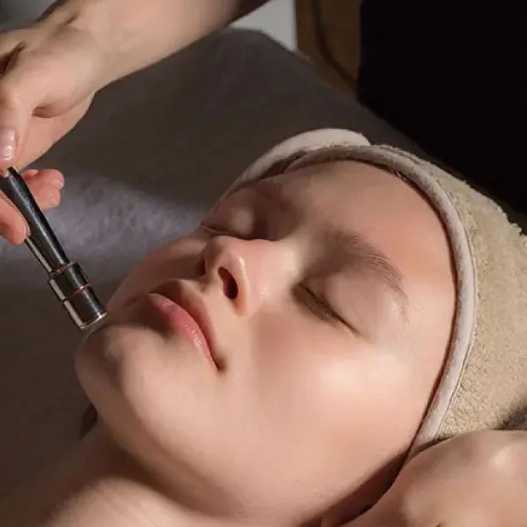 Oxylight Facial